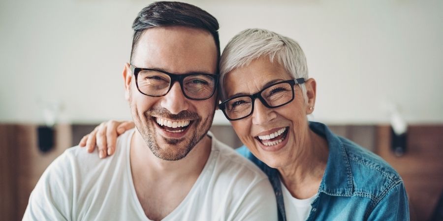Couple Comment Vivre Avec Une Grande Difference D Age 50 Ans Dans Le Vent